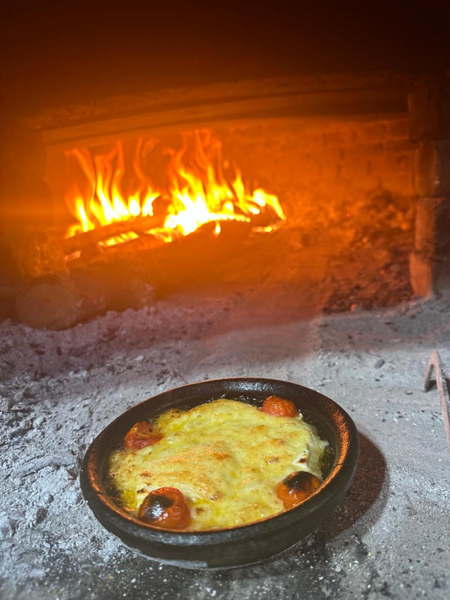 Vila Disha Tiranë Luaran gambar