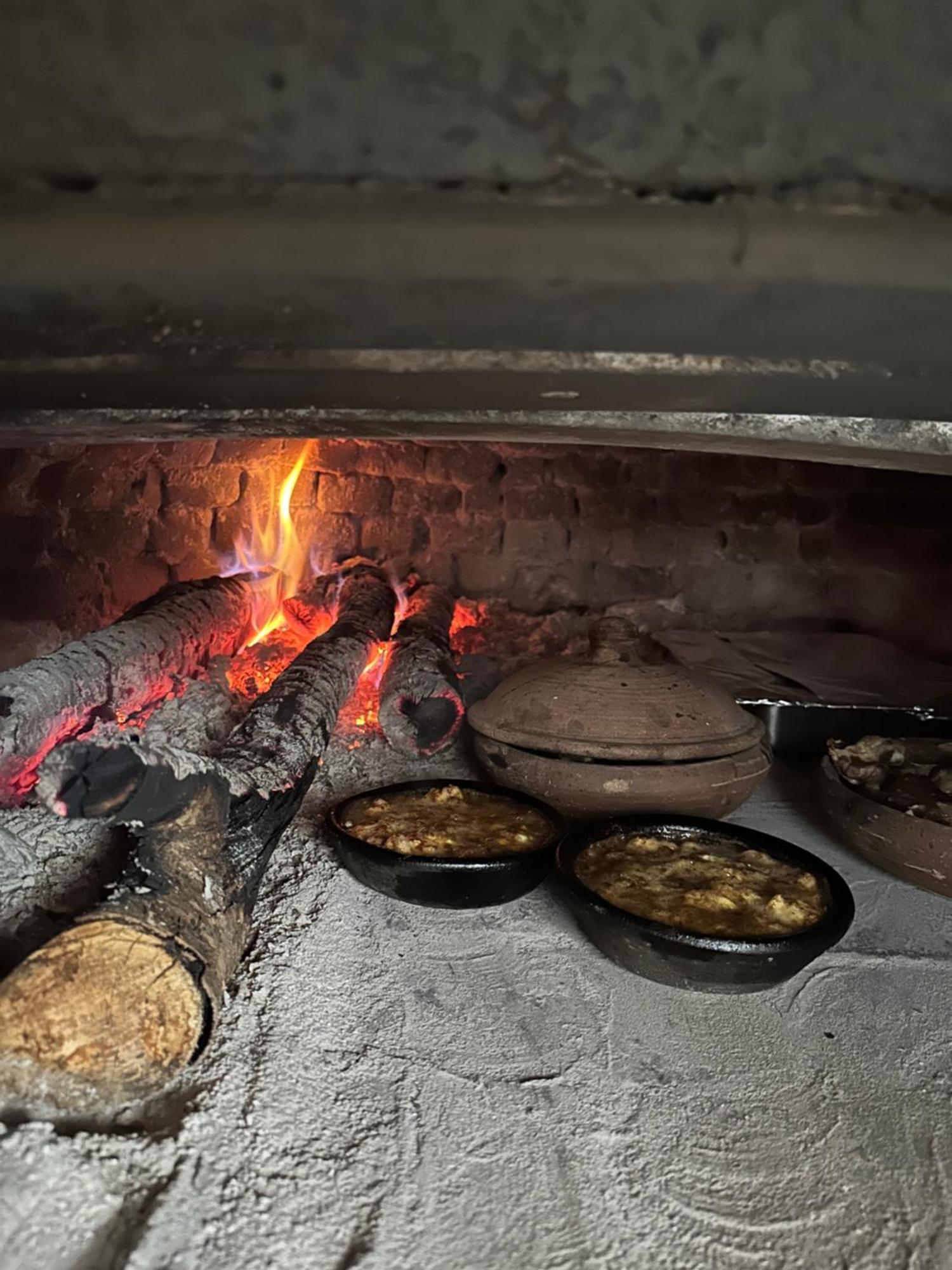 Vila Disha Tiranë Luaran gambar